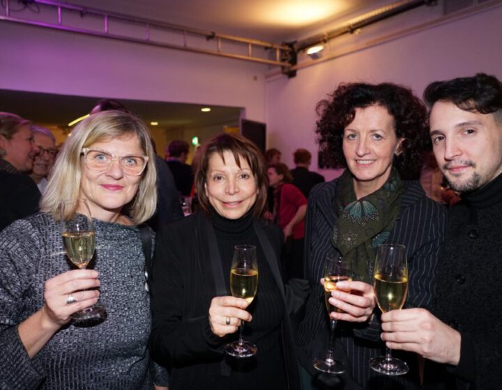 2015: Nach der Uraufführung Das Wechselbälgchen von Christine Lavant am Volkstheater Wien mit Dramaturgin Heike Müller-Merten, Intendantin Anna Badora, Autorin der Bühnenfassung Maja Haderlap und Regisseur Nikolaus Habjan.Foto: ©Thomas Finkenstädt