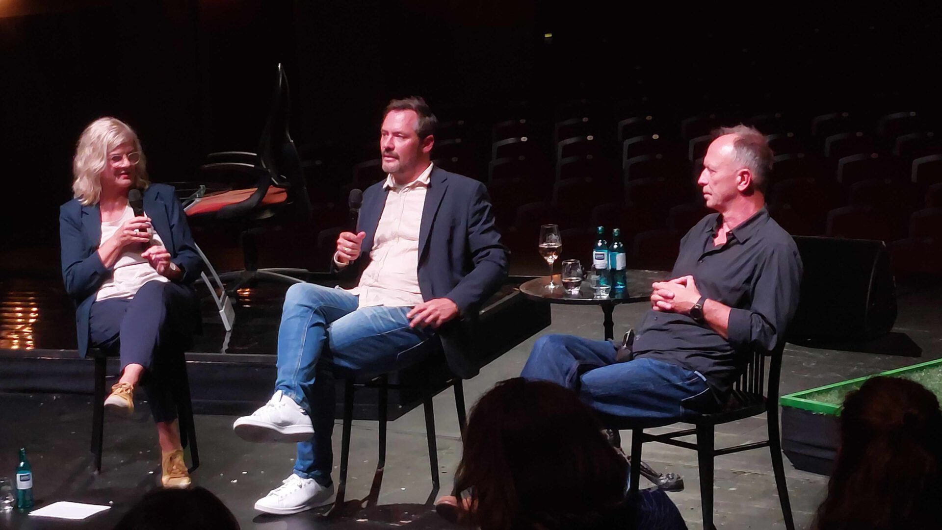 Heike Merten-Hommel im Gespräch mit Simon Urban und Hasko Weber zu "Zwischen Welten" ©Jens Hommel